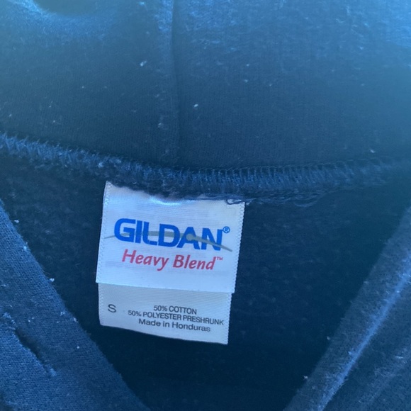 UofT Dark Blue “MOM” Sweater - Picture 4 of 5